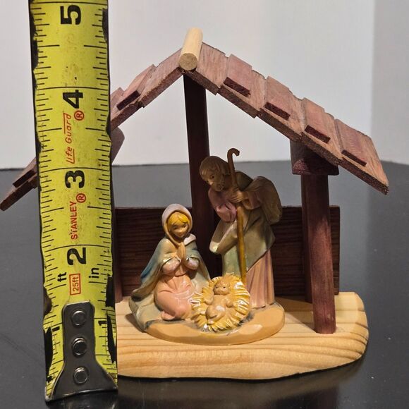 Vtg 1989 Fontanini Mini Wood Manger Nativity Scene Mary Joseph Jesus 4.5" Italy - Picture 7 of 8